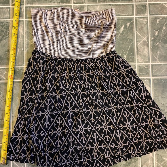 Roxy Strapless Dress - Picture 3 of 3